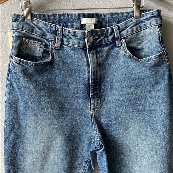 H&M TAPERED HIGH-WAIST ANKLE JEANS - Picture 3 of 8